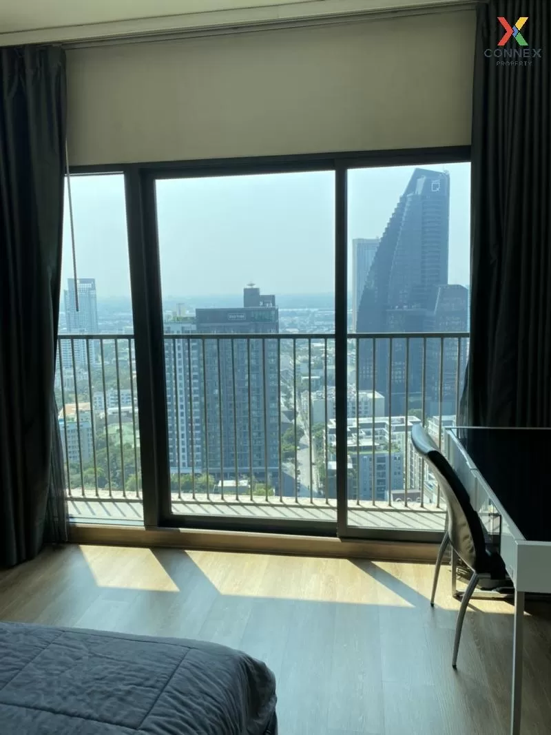 FOR RENT condo , Noble Remix , high floor , BTS-Thong Lo , Khlong