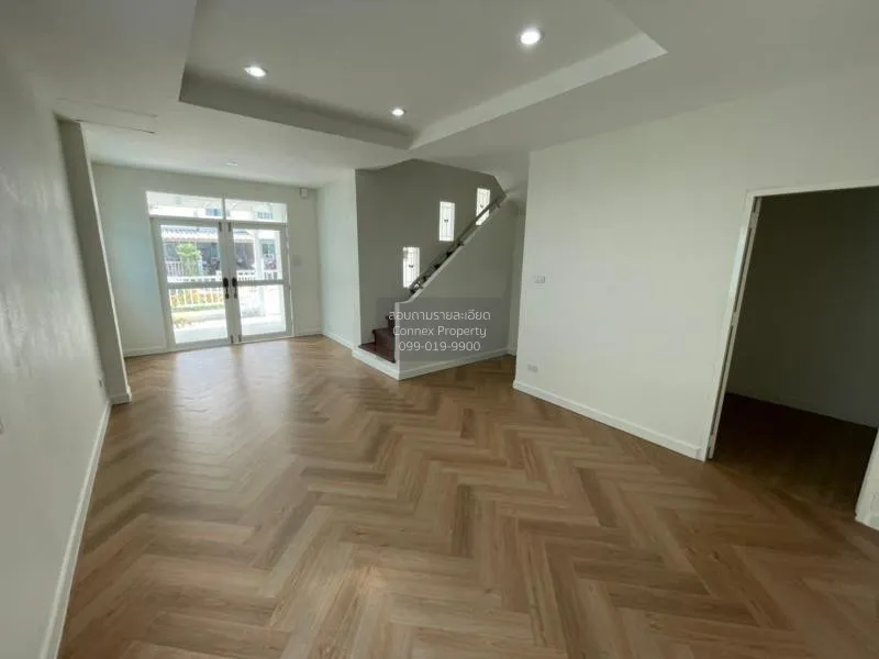 FOR SALE townhome , Baan Mantakarn Rangsit Lamlukka Khlong 4 , co