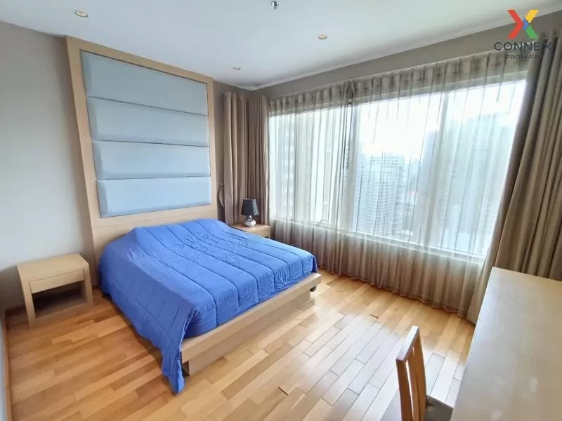 FOR RENT condo , The Emporio Place , high floor , BTS-Phrom Phong