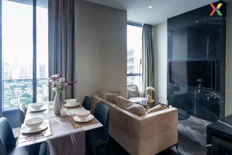 FOR RENT condo , The Esse Sukhumvit 36 , high floor , BTS-Thong L 3