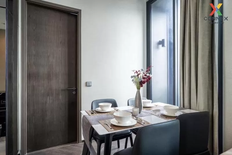 FOR RENT condo , The Esse Sukhumvit 36 , high floor , BTS-Thong L 4