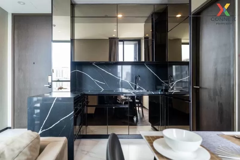 FOR RENT condo , The Esse Sukhumvit 36 , high floor , BTS-Thong L