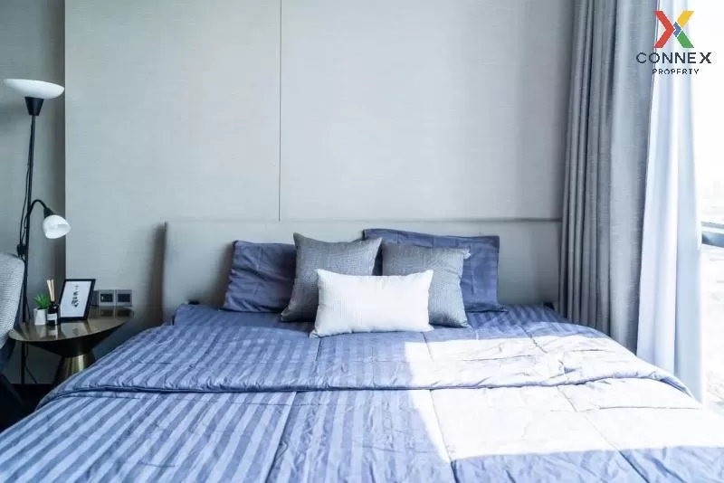 FOR RENT condo , The Esse Sukhumvit 36 , high floor , BTS-Thong L