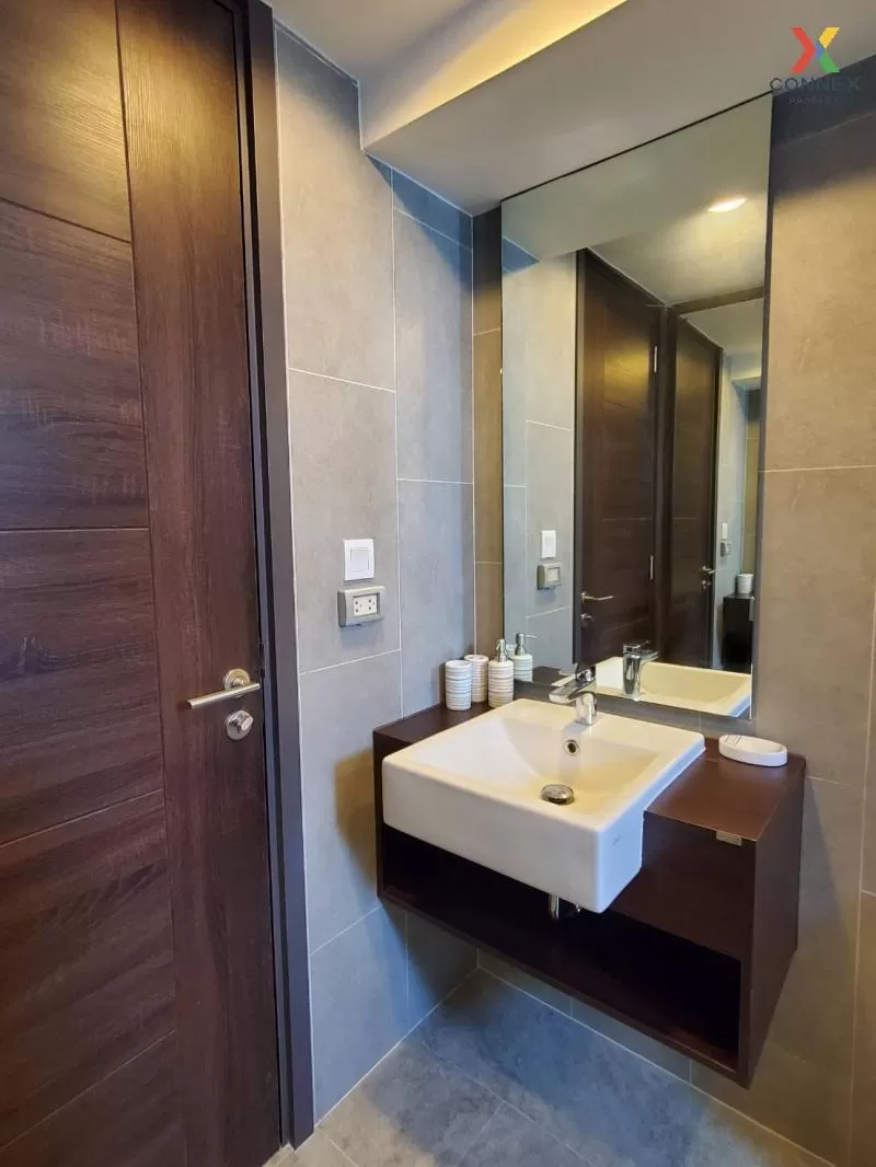 เช่าคอนโด  ซี เอกมัย ชั้นสูง หน้ากว้าง BTS-เอกมัย คลองตันเหนือ เข