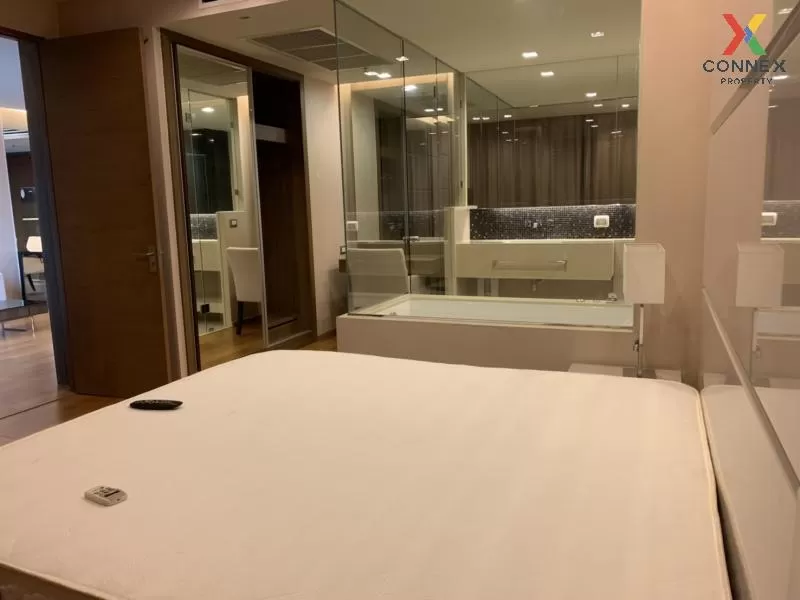 FOR RENT condo , The Address Sathorn , high floor , BTS-Saint Lou