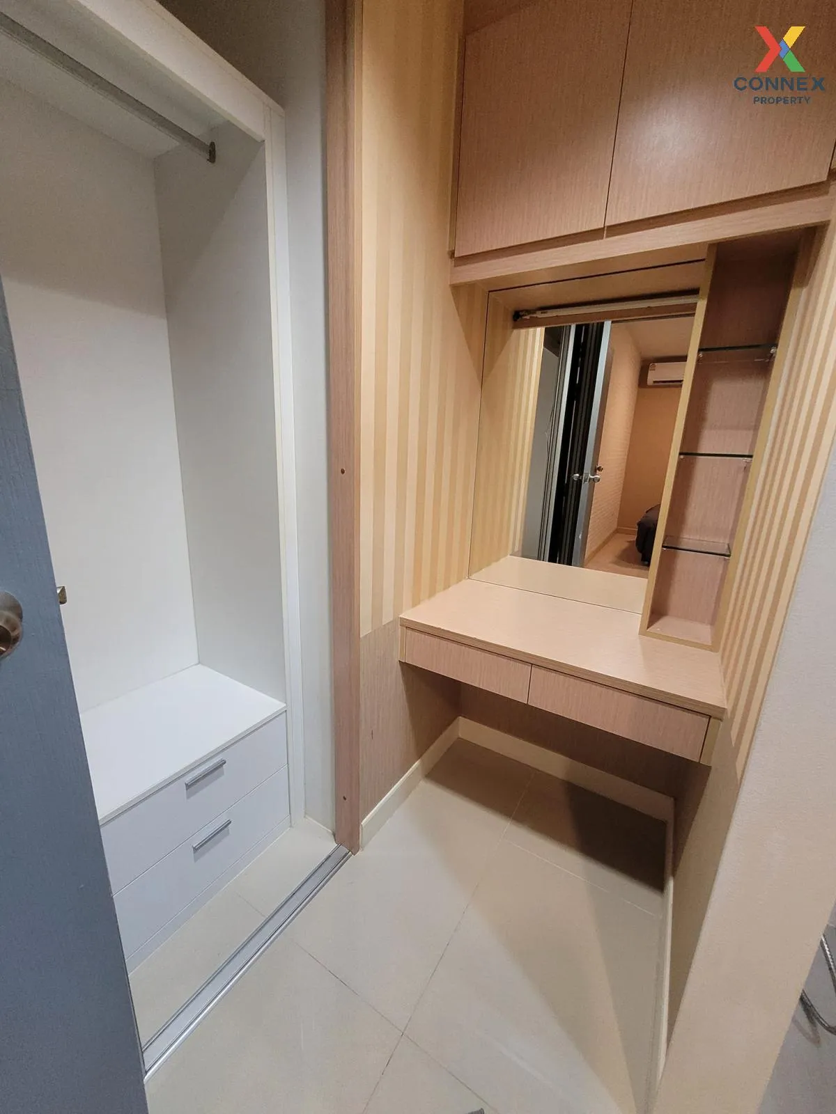 FOR SALE condo , Ideo Mix Sukhumvit 103 , corner unit , BTS-Udom  FOR SALE condo , Ideo Mix Sukhumvit 103 , corner unit , BTS-Udom