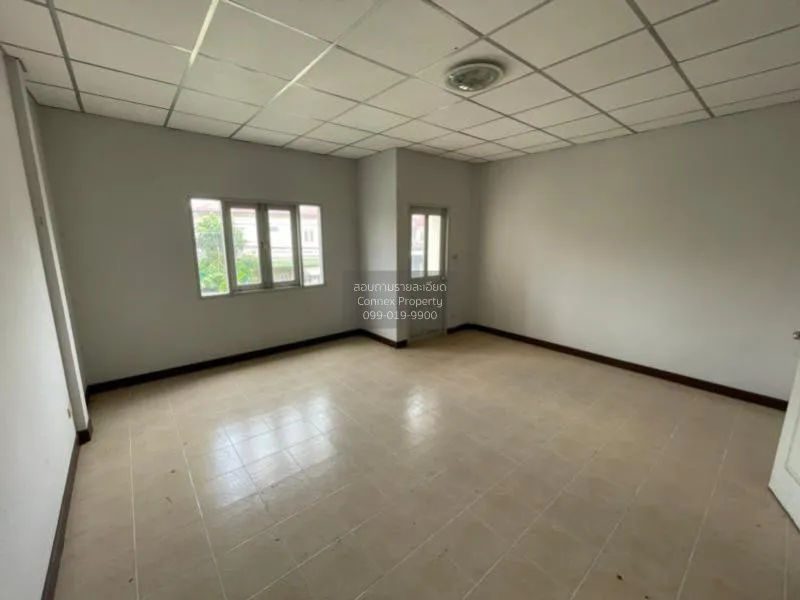 ขาย ทาวน์เฮ้าส์ 2 ชั้น หมู่บ้านแพรมาพร อยู่ติดถนนเมน ลำลูกกาคลอง7 4