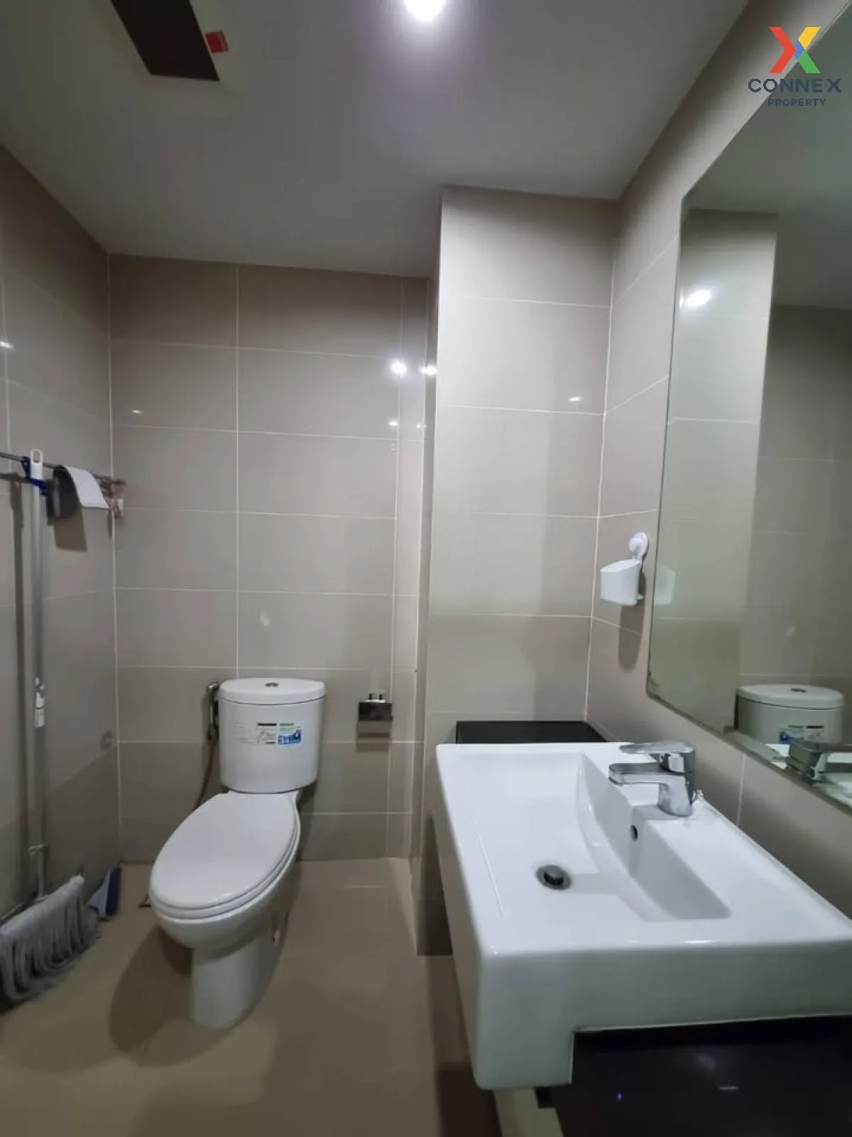 FOR RENT condo , Supalai Lite Sathorn-Charoenrat , BTS-Surasak , 