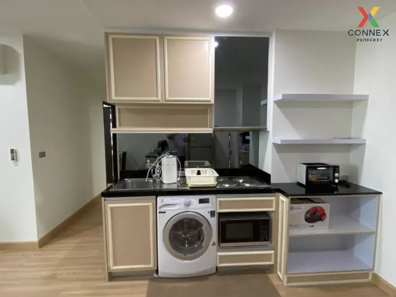 FOR RENT condo , Sky Walk Residences , high floor , BTS-Phra Khan