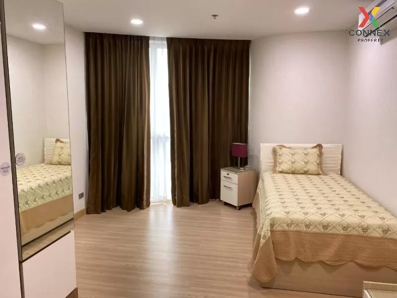 FOR RENT condo , Sky Walk Residences , high floor , BTS-Phra Khan