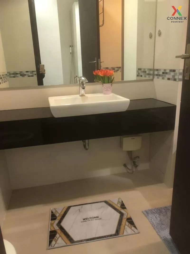 FOR RENT condo , Ideo Q Phayathai , Duplex , nice view , high flo