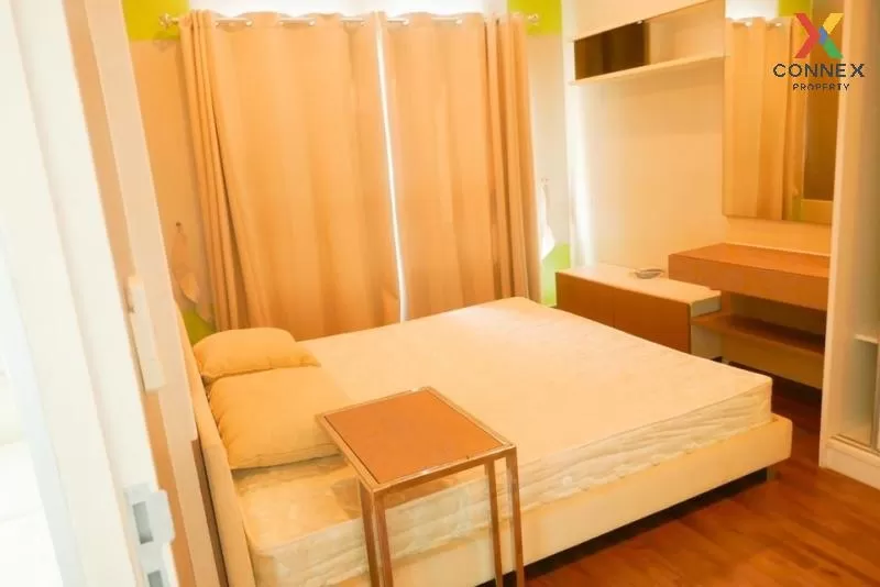 FOR SALE condo , Q House Sathorn , high floor , BTS-Krung Thon Bu