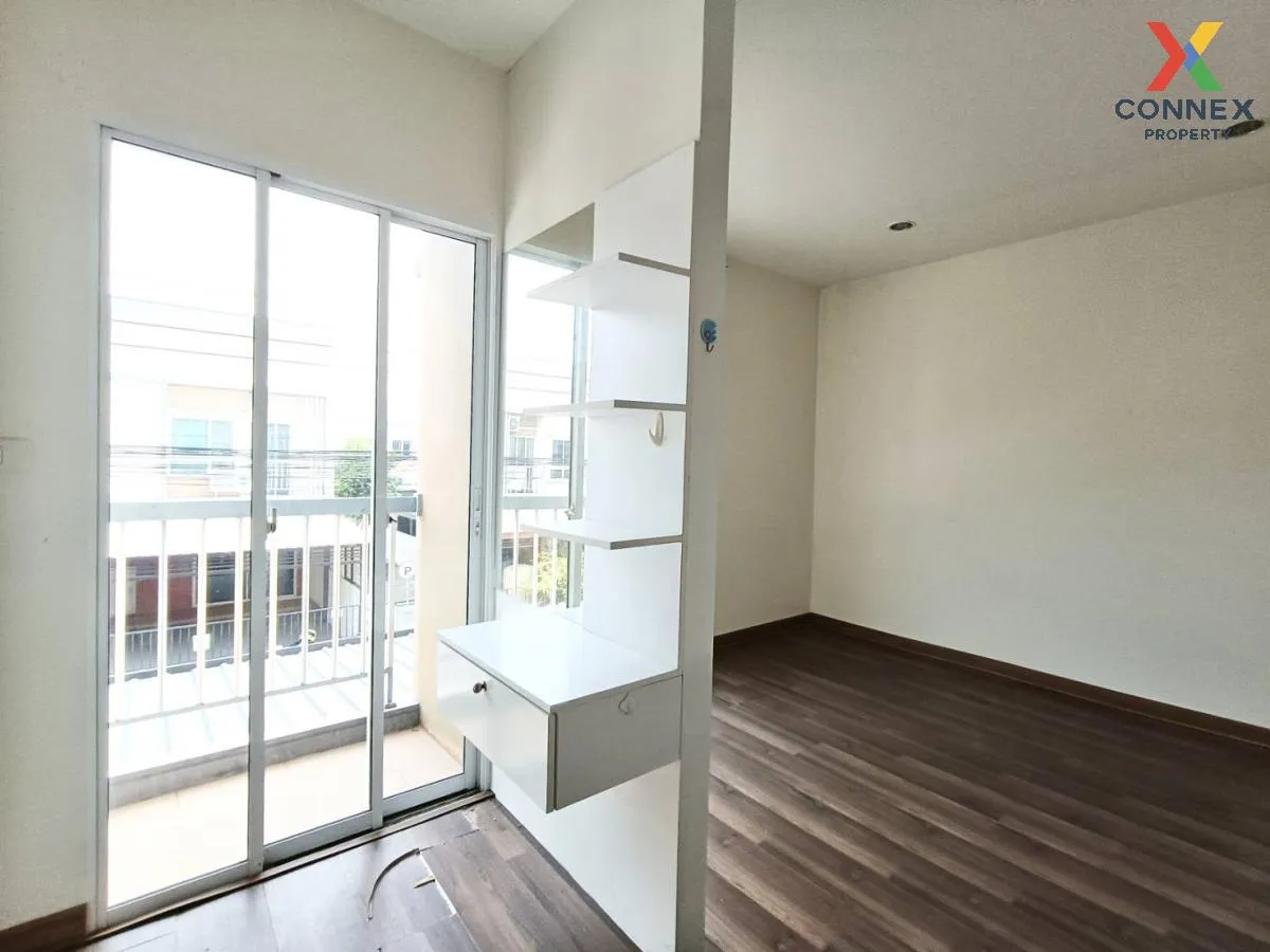 ขายทาวน์เฮ้าส์/ทาวน์โฮม  วิลเลต ไลท์ ติวานนท์-แจ้งวัฒนะ หน้ากว้าง