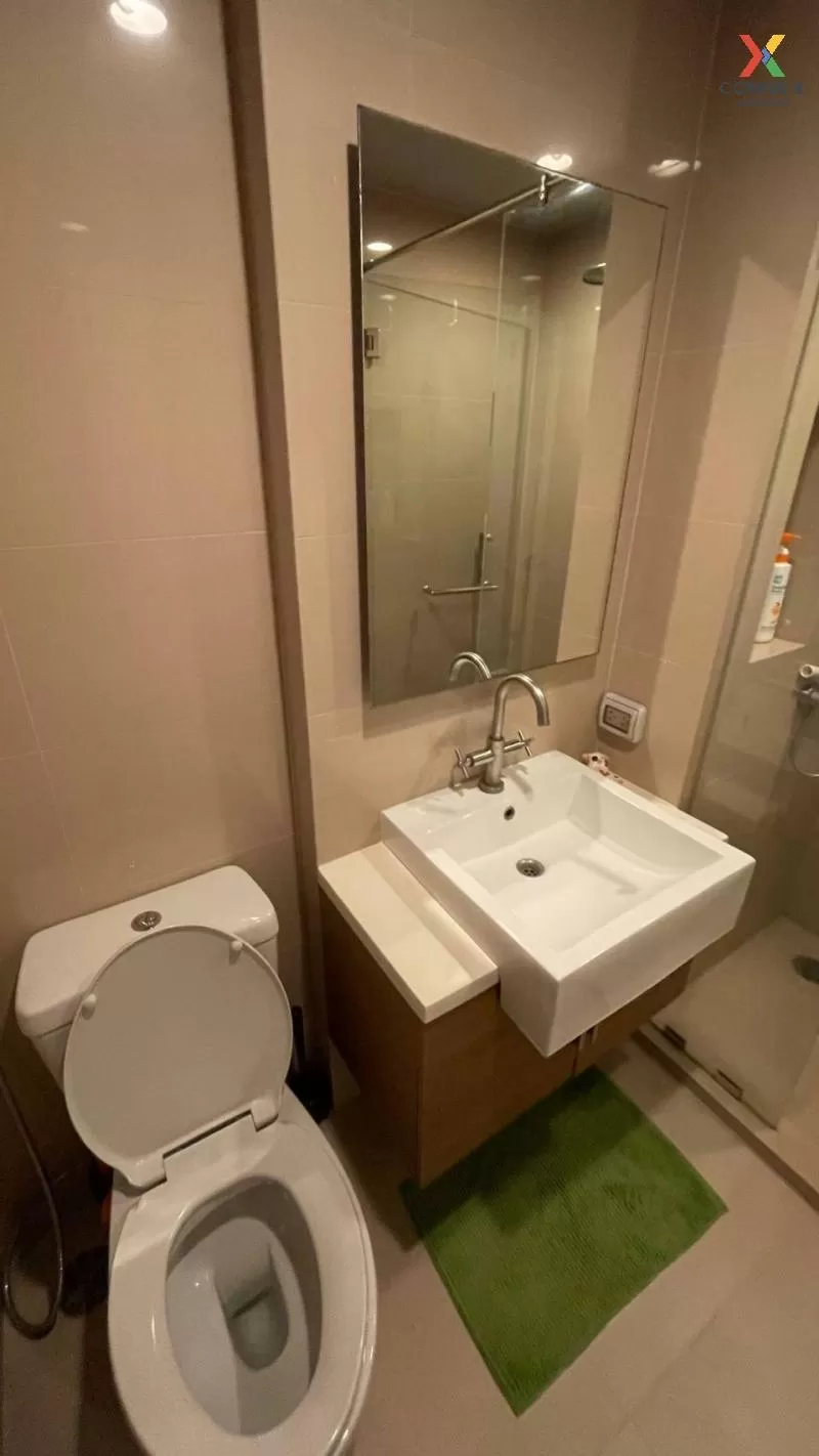 FOR RENT condo , Hive Sukhumvit 65 , BTS-Ekkamai , Phra Khanong N