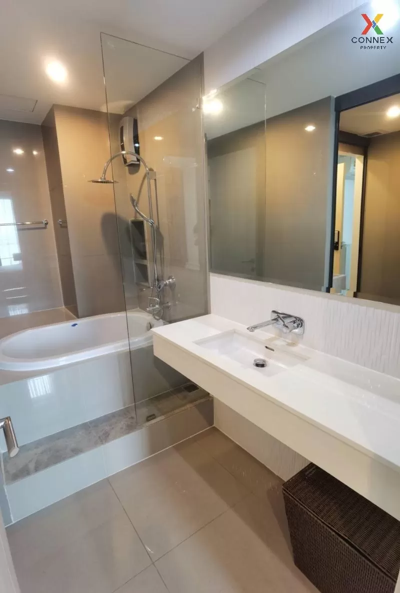 FOR RENT condo , RHYTHM Sukhumvit 42 , BTS-Ekkamai , Phra Khanong