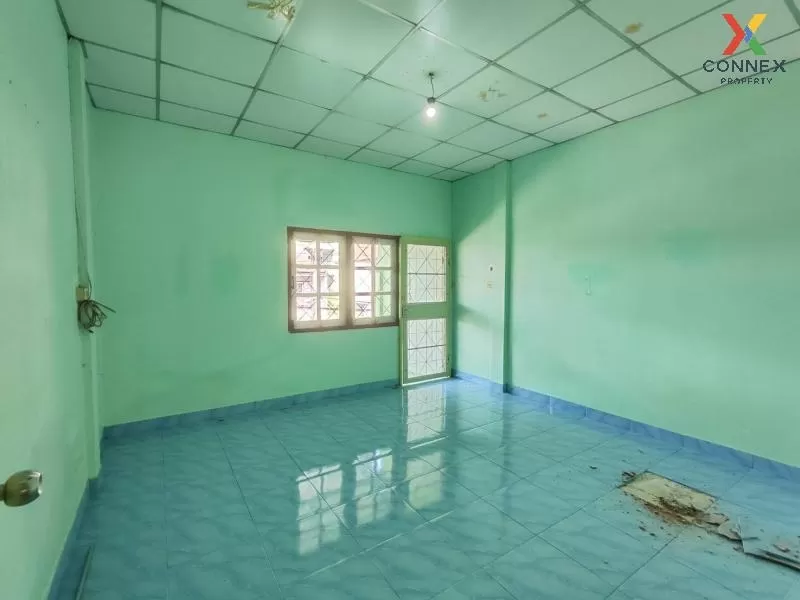 For Sale townhome  near Ekkamai, Ram Inthra , Tha Raeng , Bang Kh