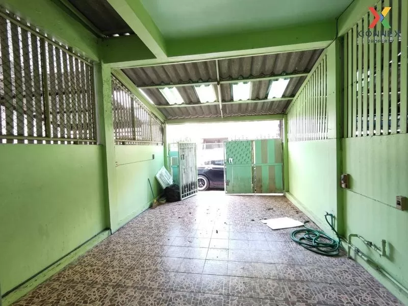 For Sale townhome  near Ekkamai, Ram Inthra , Tha Raeng , Bang Kh 3