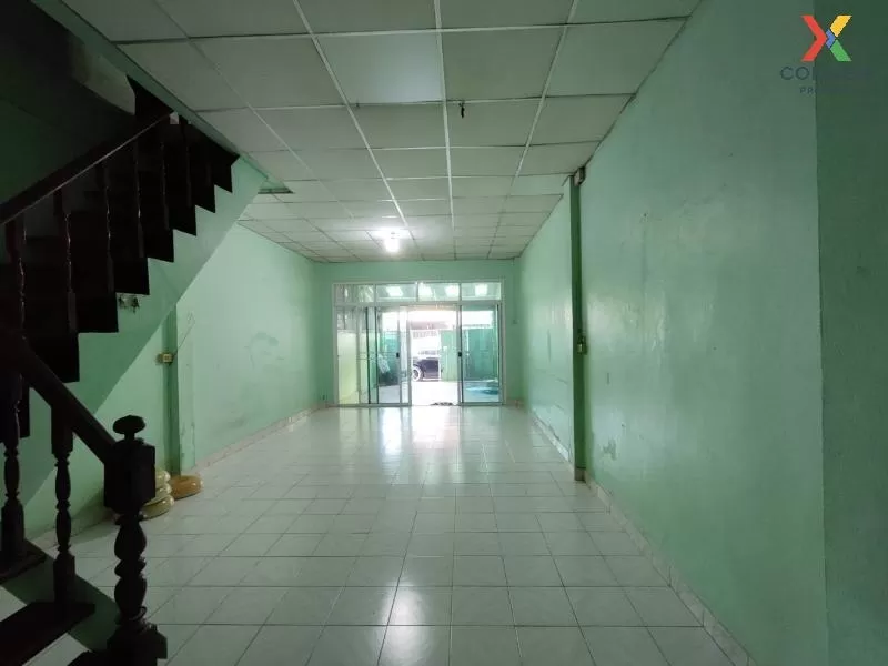 For Sale townhome  near Ekkamai, Ram Inthra , Tha Raeng , Bang Kh