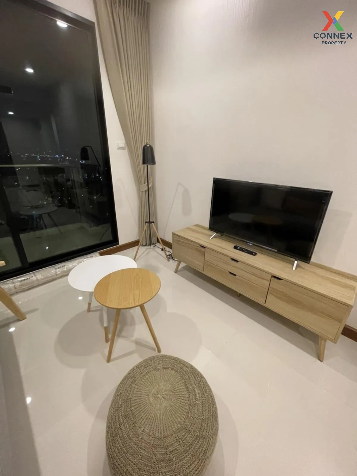 FOR RENT condo , Supalai Premier Charoen Nakhon , high floor , BT 3