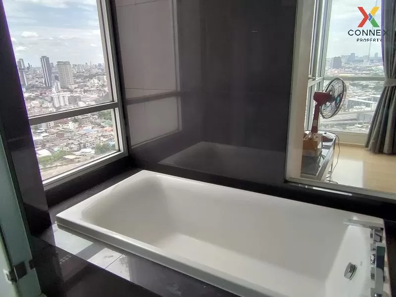 FOR RENT condo , Rhythm Sathorn , BTS-Saphan Taksin , Thungmahame