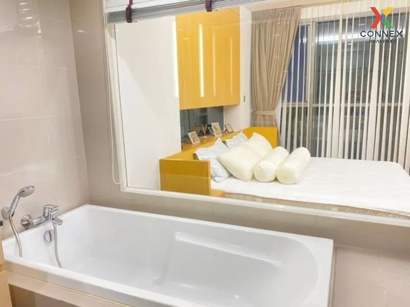 FOR RENT condo , Via Botani , BTS-Phrom Phong , Khlong Toei Nuea 