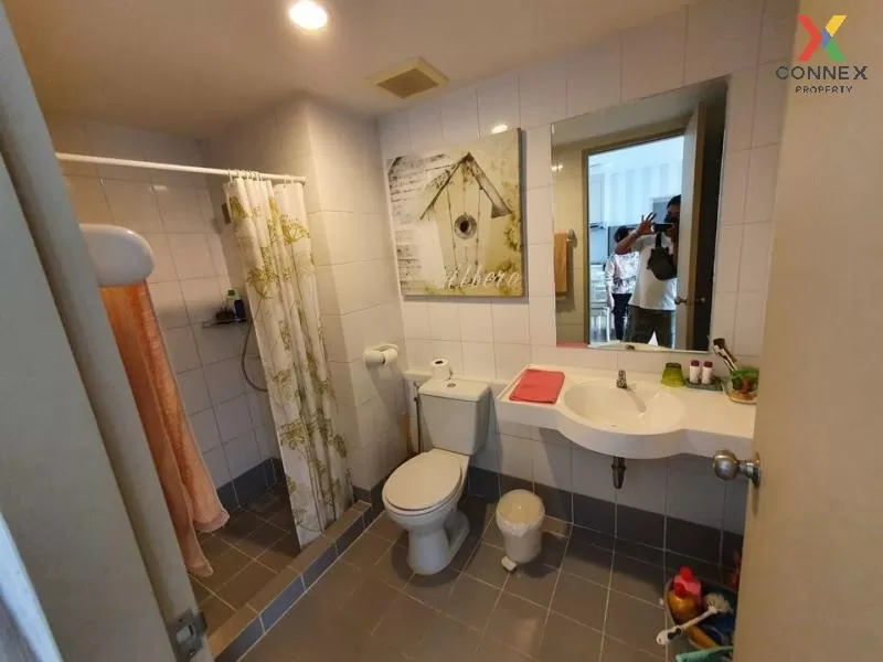 FOR RENT condo , Chapter One Modern Dutch , nice view , corner un