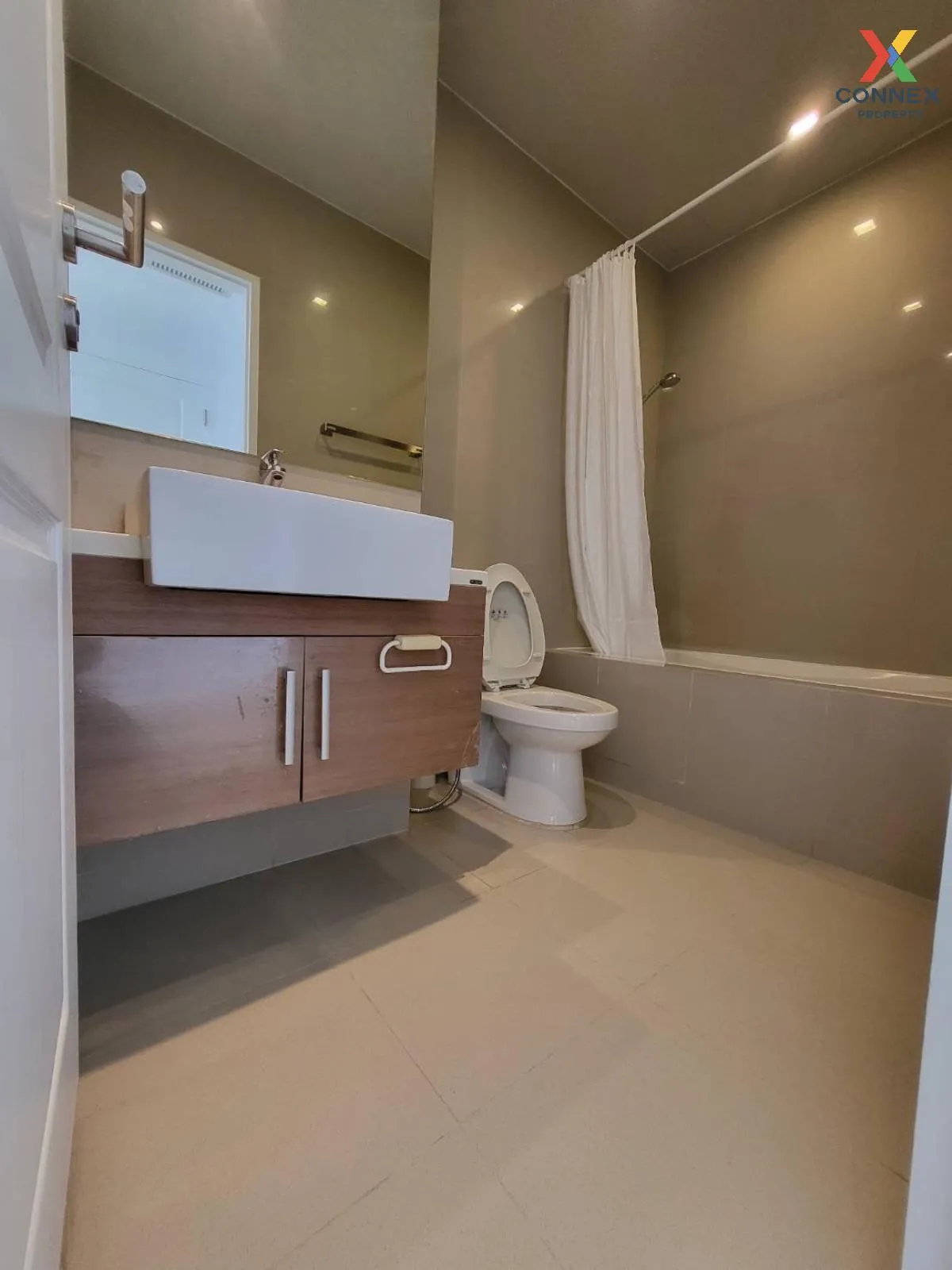 FOR SALE condo , All Seasons Mansion , BTS-Phloen Chit , Lumpini  FOR SALE condo , All Seasons Mansion , BTS-Phloen Chit , Lumpini