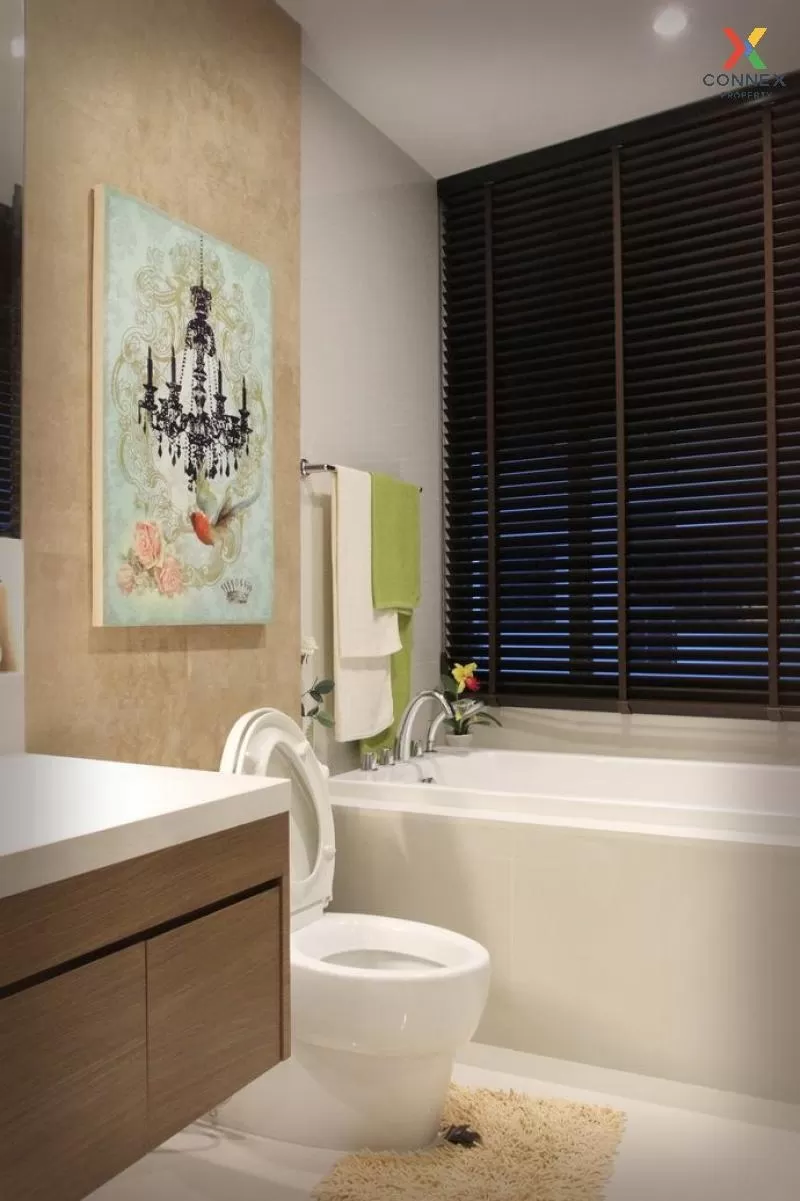 FOR RENT condo , Bright Sukhumvit 24 , high floor , BTS-Phrom Pho