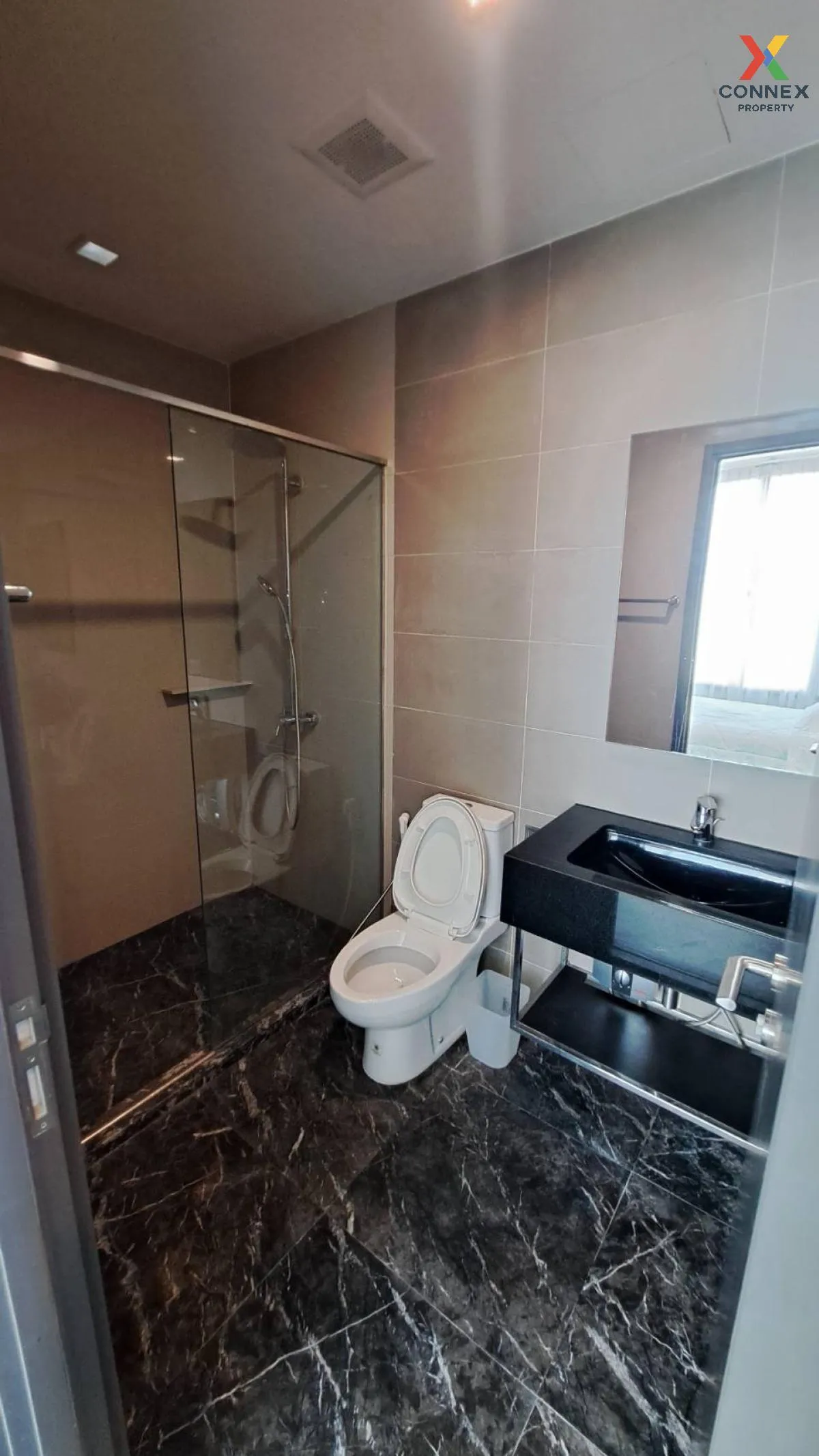 FOR RENT condo , EDGE Sukhumvit 23 , BTS-Asok , Khlong Toei Nuea  FOR RENT condo , EDGE Sukhumvit 23 , BTS-Asok , Khlong Toei Nuea