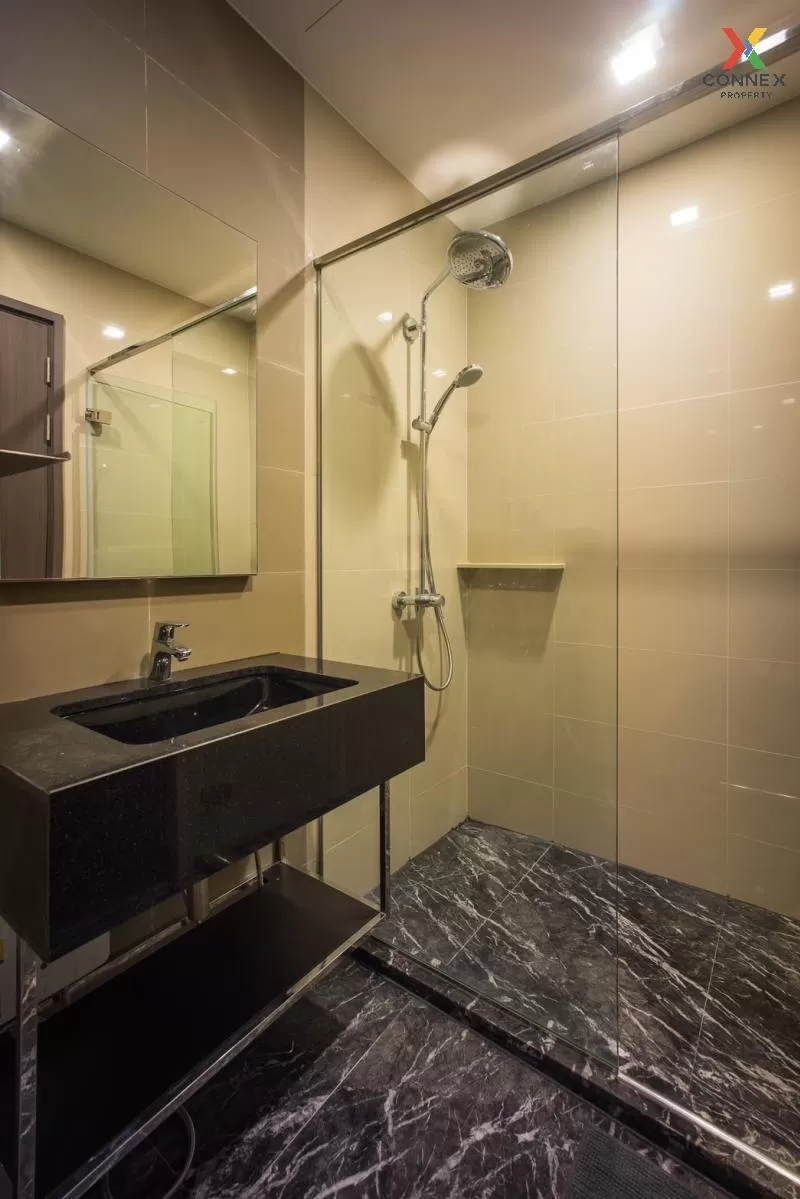 FOR RENT condo , EDGE Sukhumvit 23 , BTS-Asok , Khlong Toei Nuea 