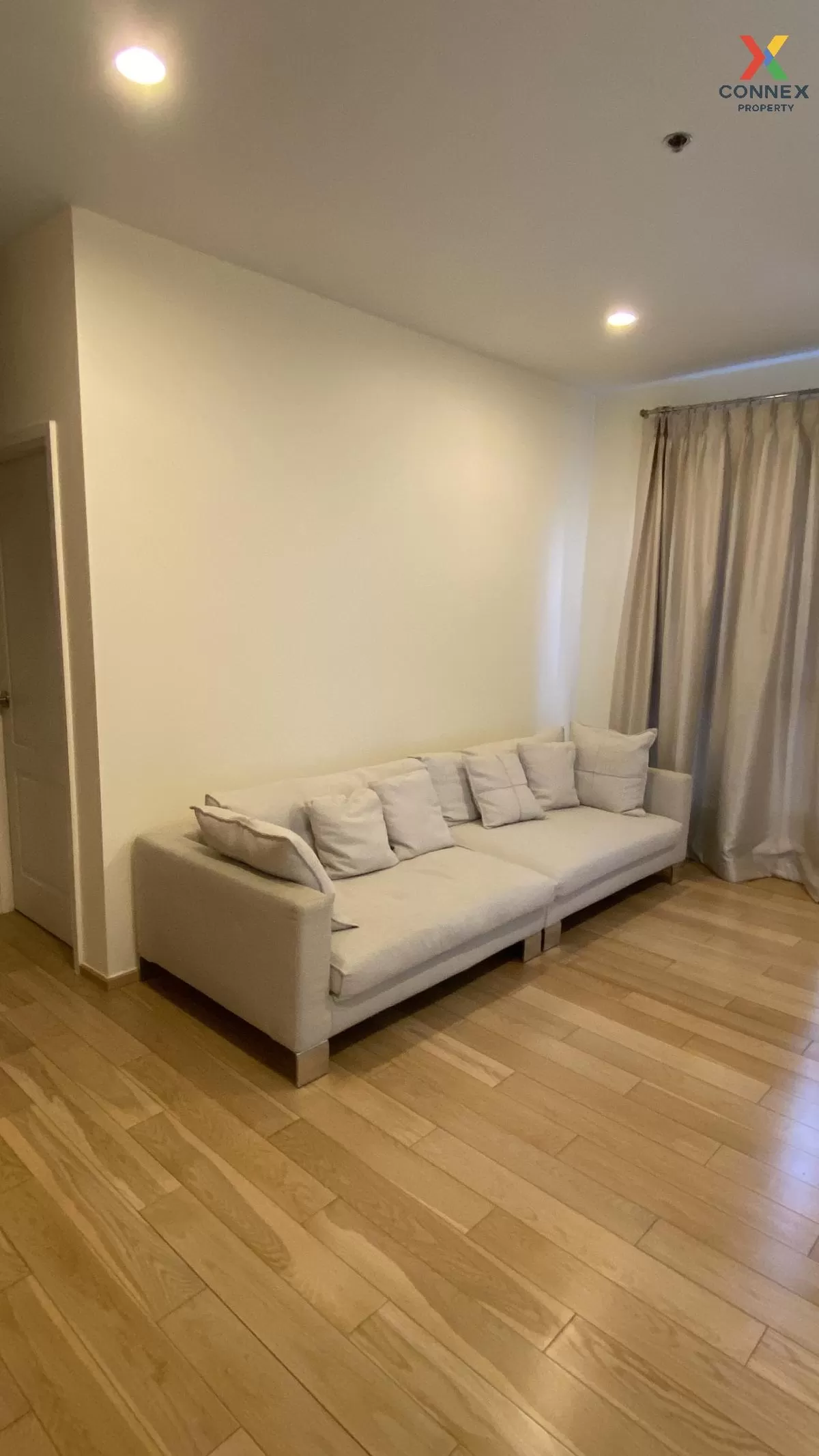 FOR RENT condo , Hive Sathorn , BTS-Krung Thon Buri , Khlong Ton  2