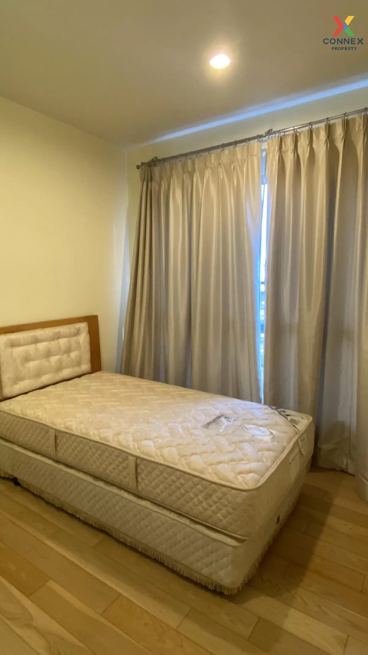 FOR RENT condo , Hive Sathorn , BTS-Krung Thon Buri , Khlong Ton 