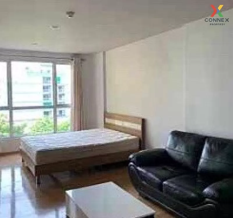 FOR RENT condo , Hive Sukhumvit 65 , BTS-Ekkamai , Phra Khanong N