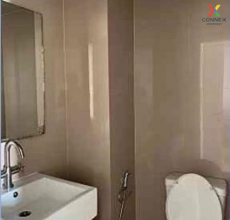 FOR RENT condo , Hive Sukhumvit 65 , BTS-Ekkamai , Phra Khanong N