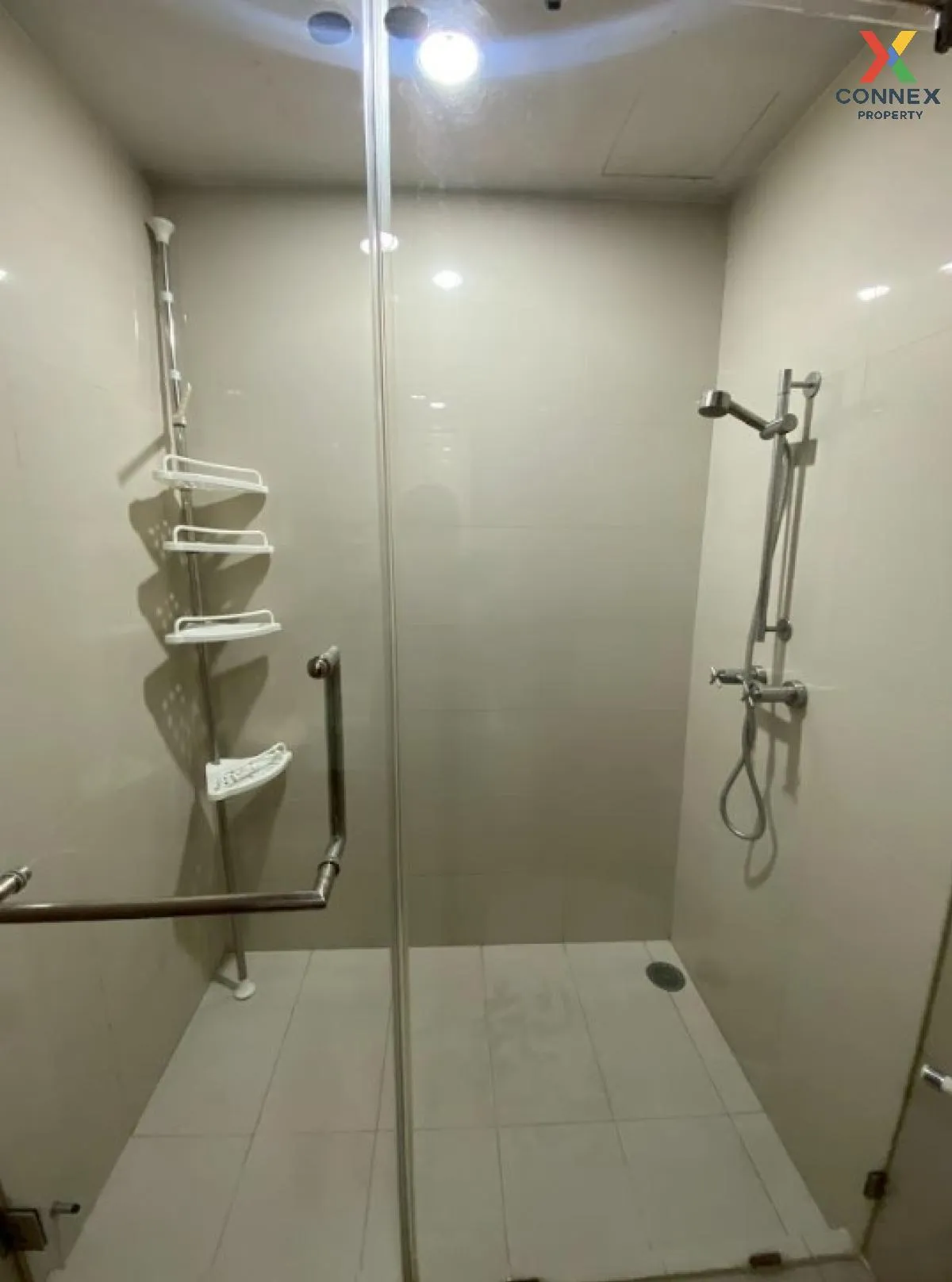 FOR RENT condo , Hive Taksin , BTS-Wongwian Yai , Khlong Ton Sai 