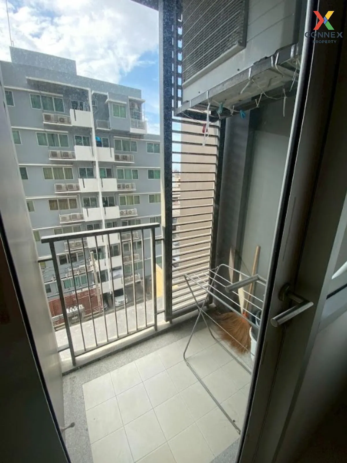FOR RENT condo , Hive Taksin , BTS-Wongwian Yai , Khlong Ton Sai 