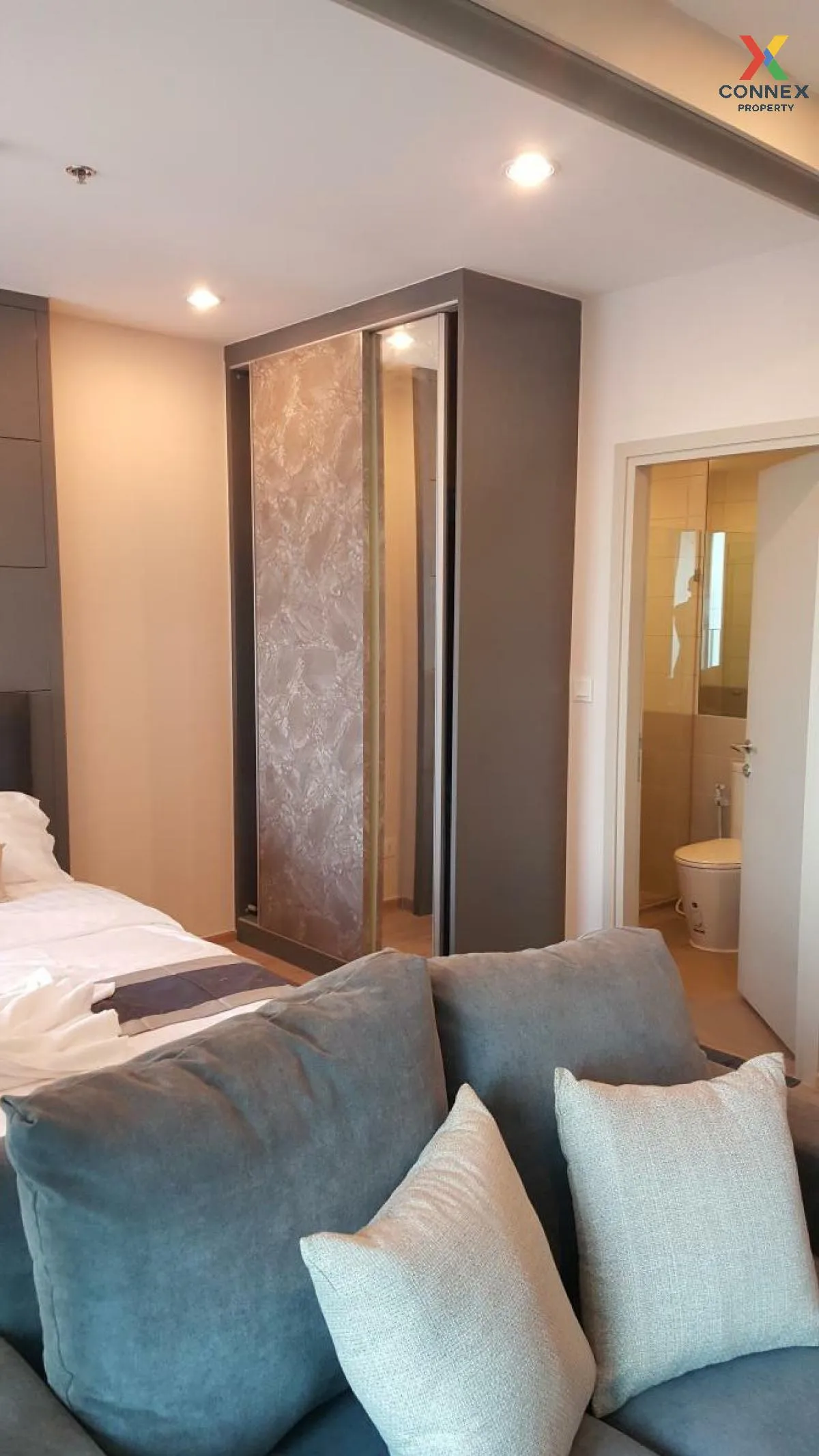 FOR RENT condo , Ideo Q Chula-Samyan , MRT-Sam Yan , Bang Rak , B 4