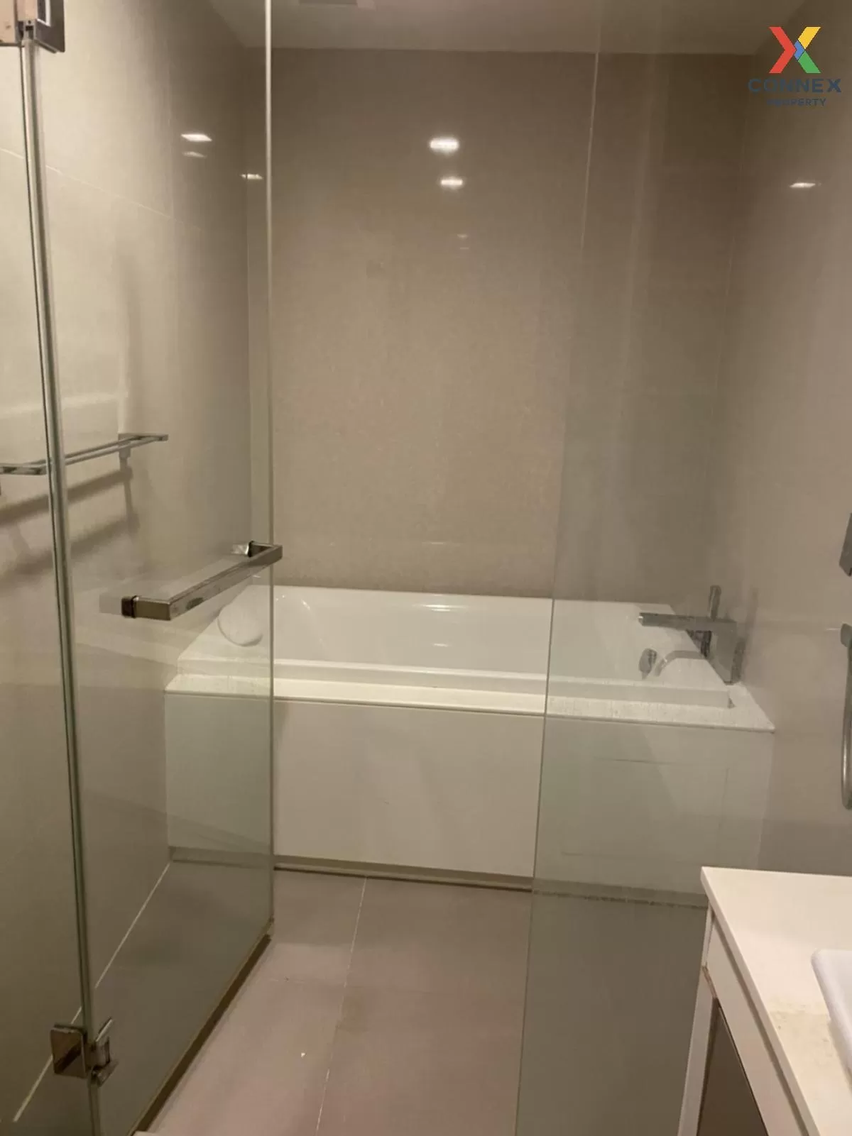 เช่าคอนโด  ลิฟ แอท 49 BTS-ทองหล่อ คลองตันเหนือ เขต วัฒนา กรุงเทพ 