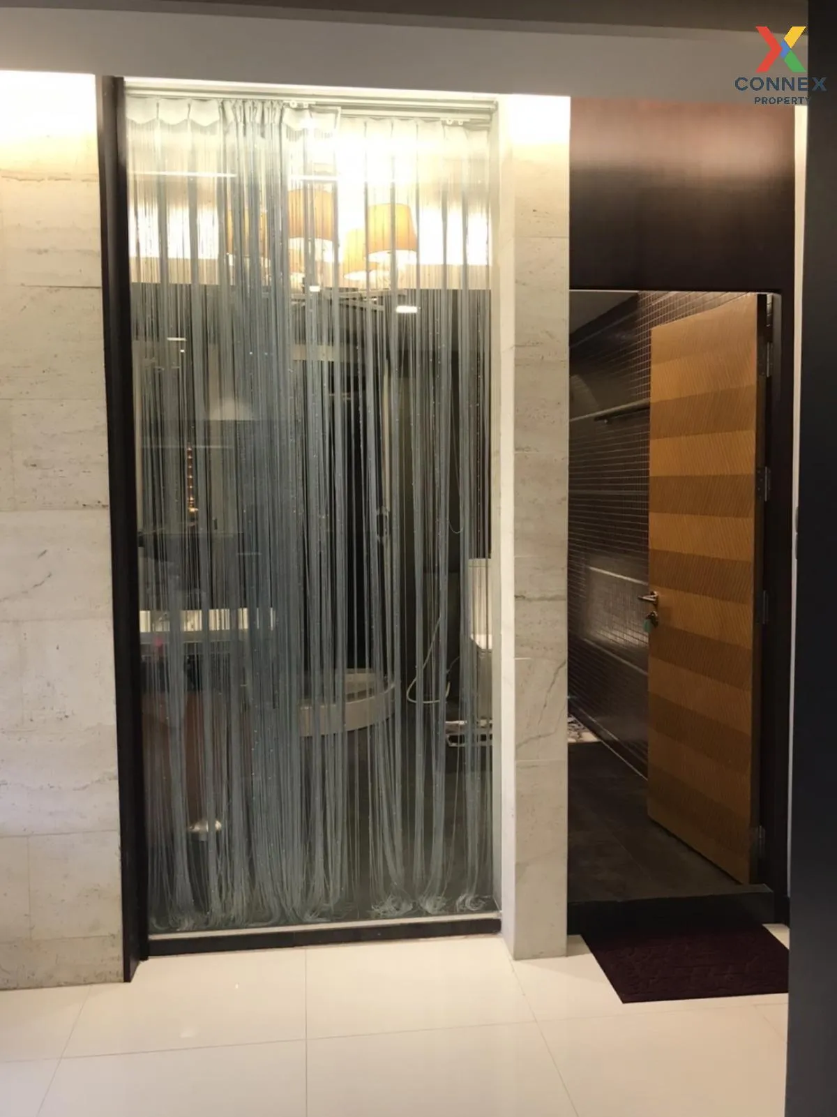 ขายคอนโด  เพิร์ล การ์เด้น สาทร สีลม เขต บางรัก กรุงเทพ CX-64105