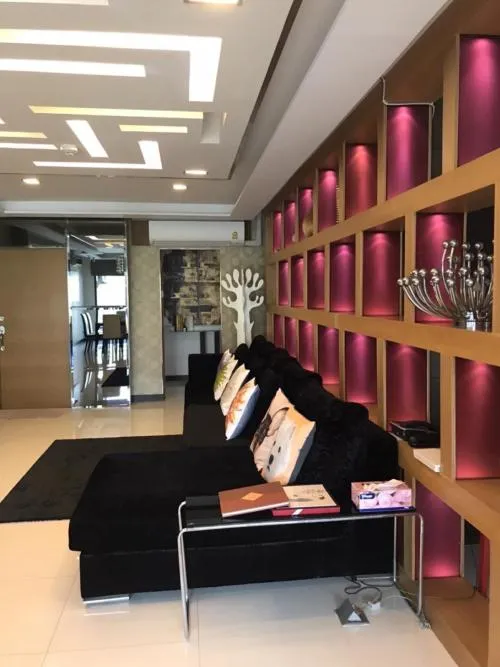 ขายคอนโด  เพิร์ล การ์เด้น สาทร สีลม เขต บางรัก กรุงเทพ CX-64105