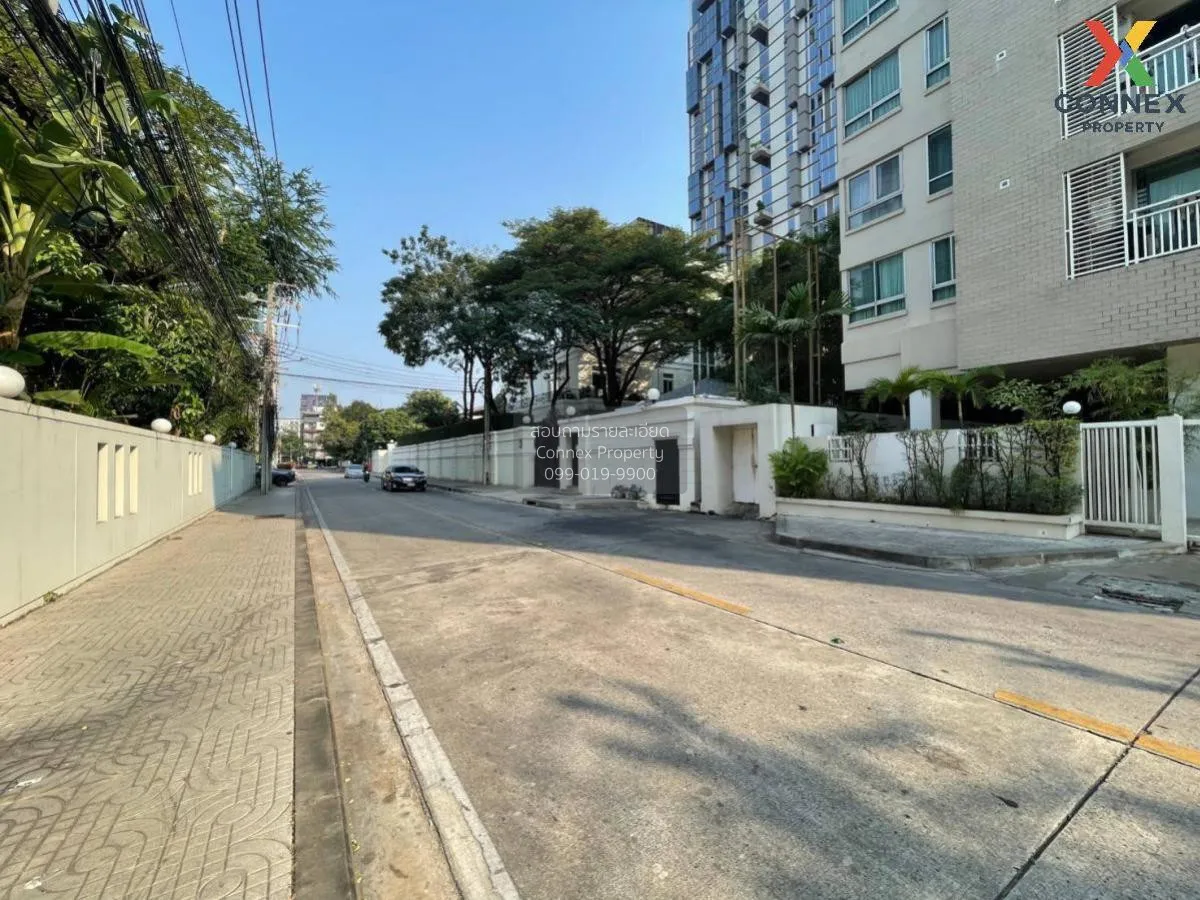 For Sale Condo , Plus 38 Hip , nice view , corner unit , newly re 4