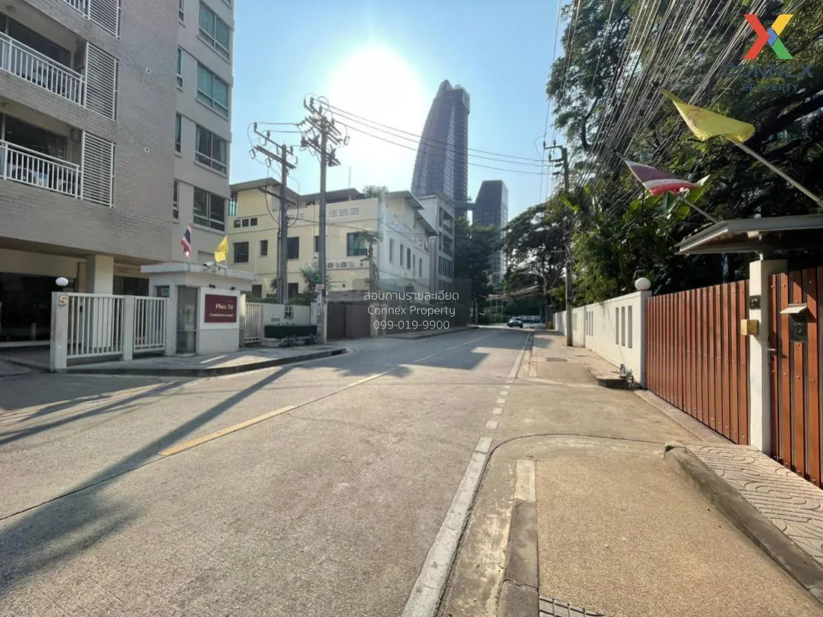 For Sale Condo , Plus 38 Hip , nice view , corner unit , newly re