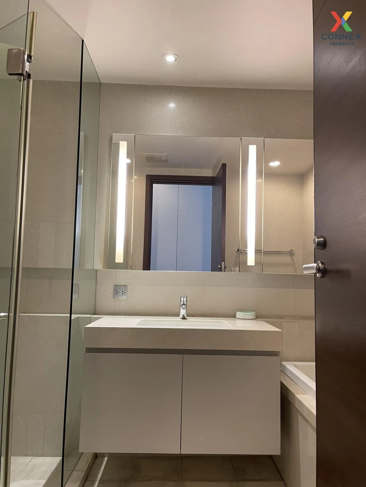 เช่าคอนโด  ควอทโทร บาย แสนสิริ BTS-ทองหล่อ คลองตันเหนือ เขต วัฒนา