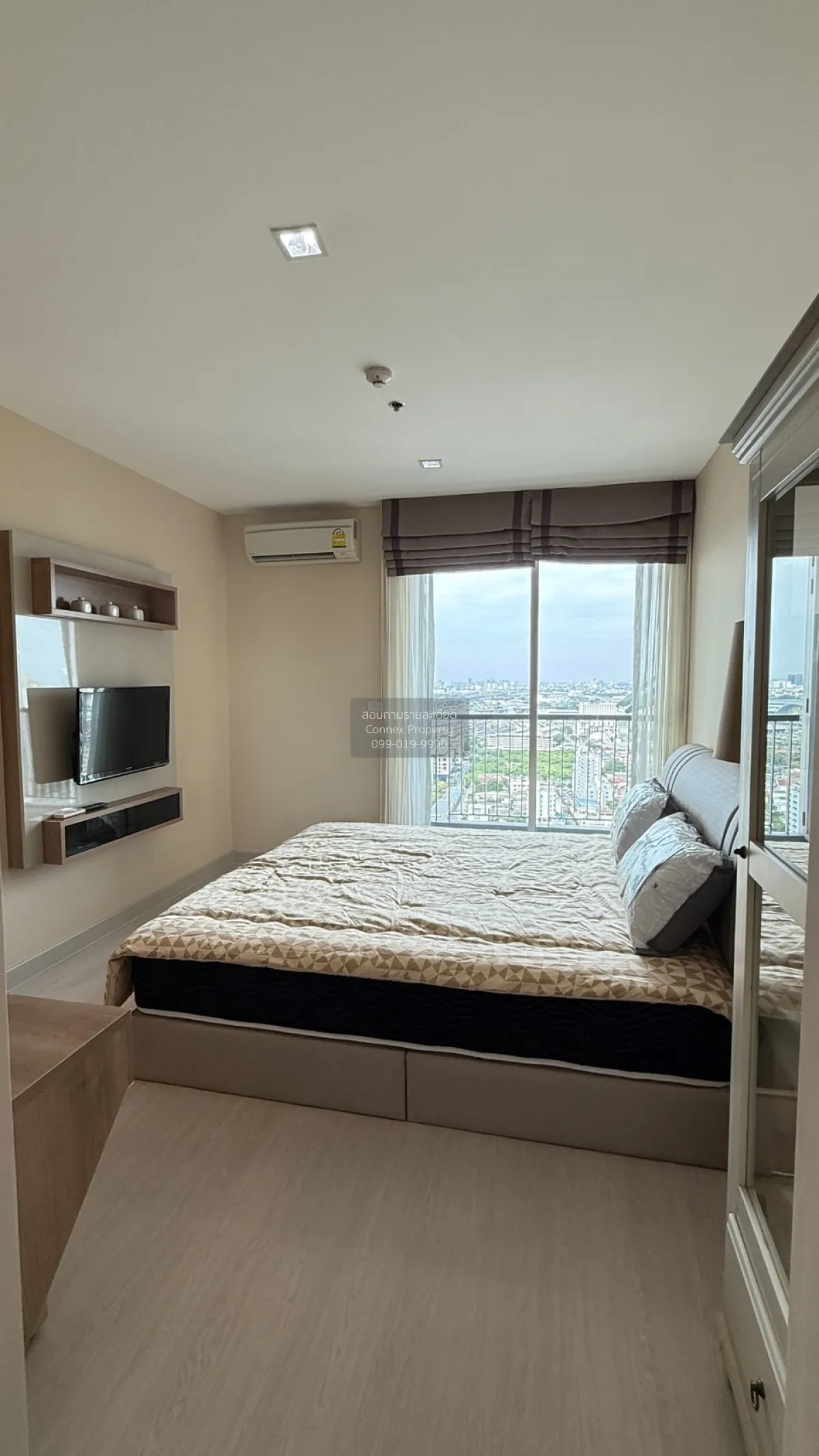 FOR RENT condo , Rhythm Phahol - Ari , BTS-Saphan Khwai , Sam Sen