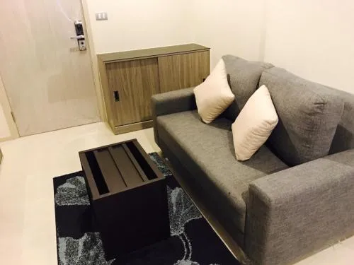 เช่าคอนโด  ริทึ่ม สุขุมวิท 36-38 BTS-ทองหล่อ พระโขนง เขต คลองเตย กรุงเทพ CX-64884