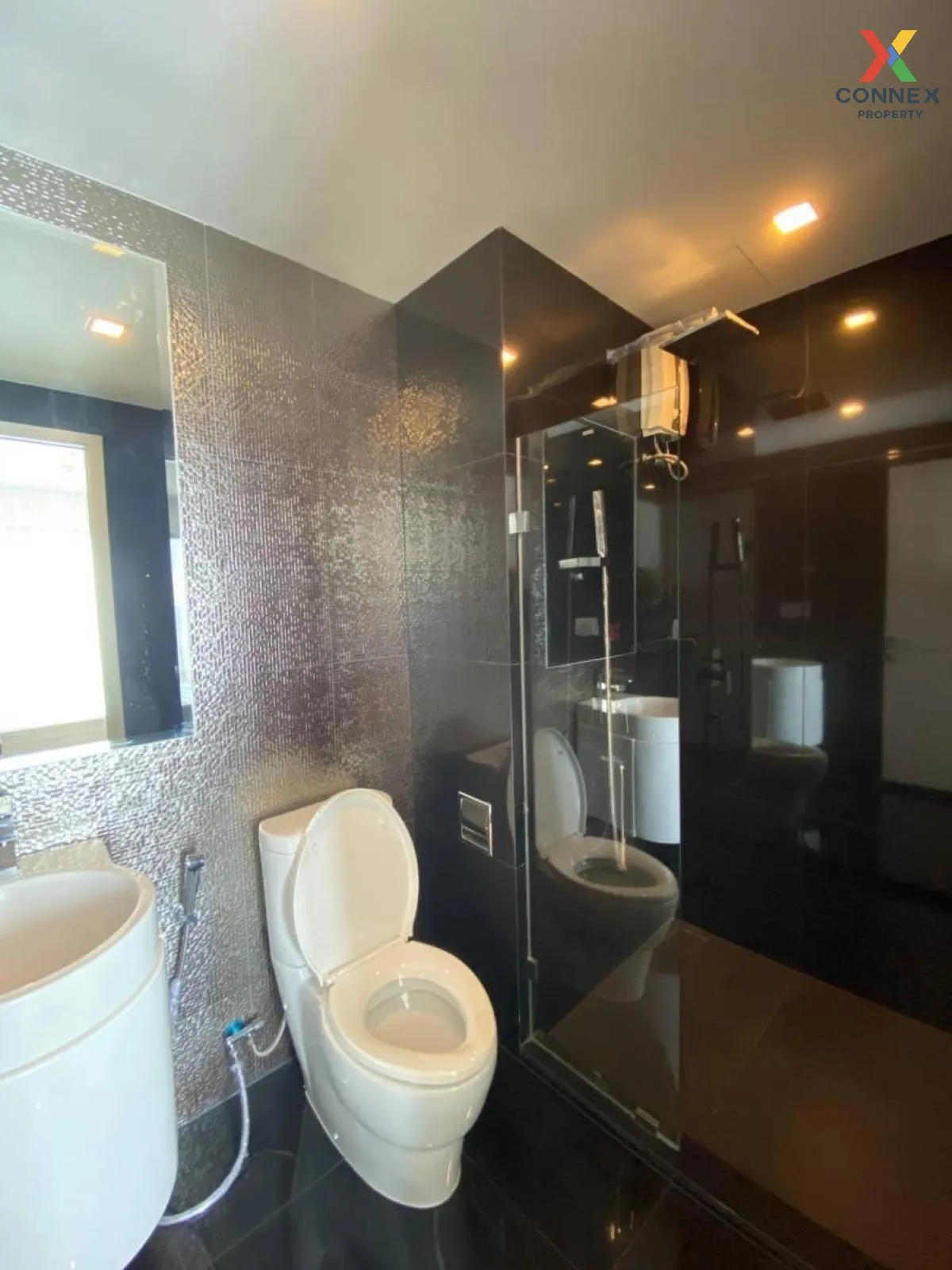 FOR RENT condo , Rhythm Sukhumvit 36-38 , BTS-Thong Lo , Phra Kha 4