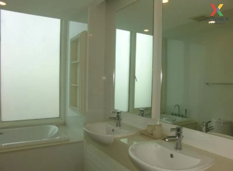 FOR RENT condo , Siri Residence Sukhumvit , high floor , BTS-Phro