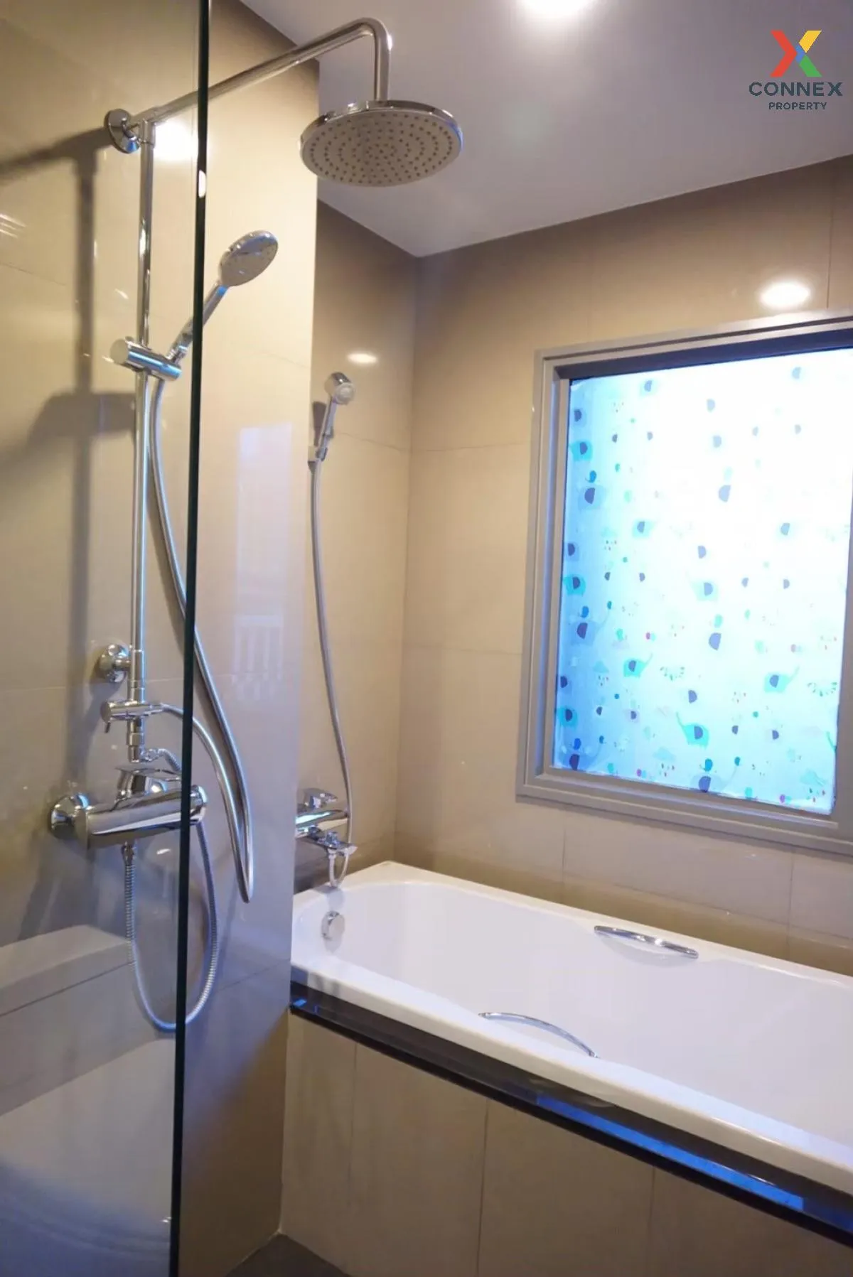 FOR RENT condo , The Crest Sukhumvit 34 , BTS-Thong Lo , Khlong T