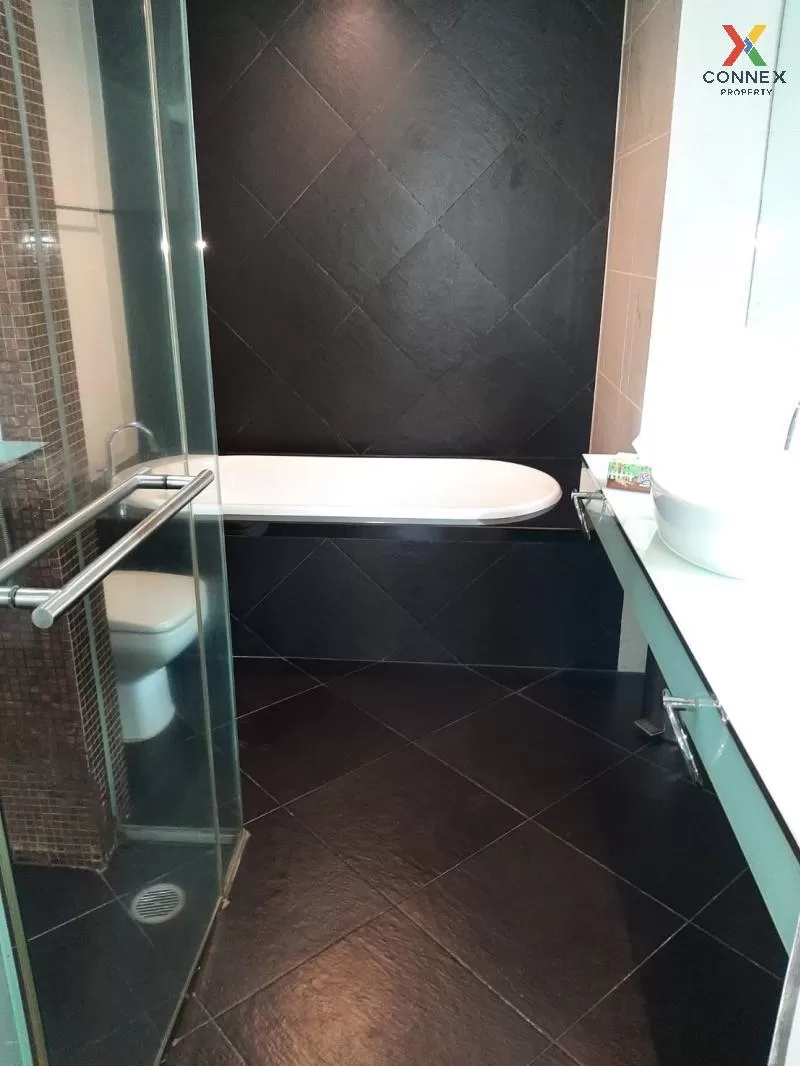 FOR RENT condo , The Legend Saladaeng , BTS-Sala Daeng , Silom , 