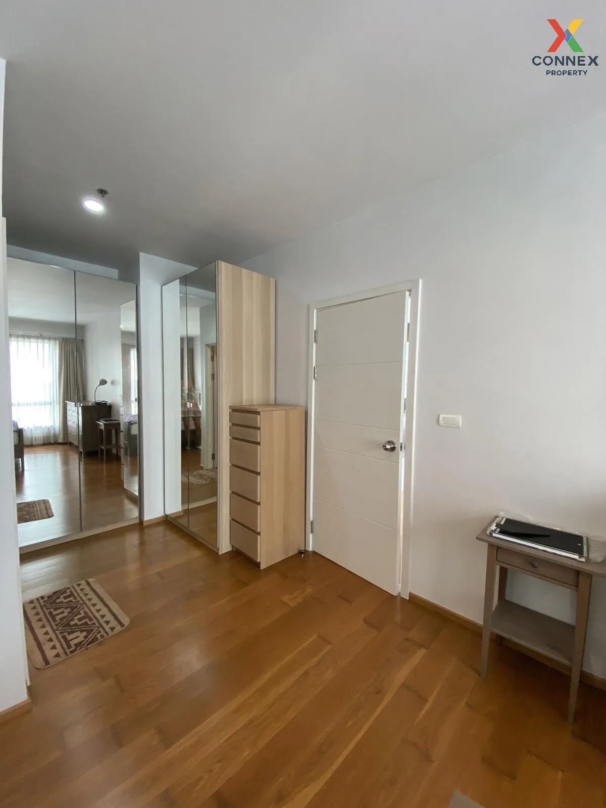 ขายคอนโด  เดอะ เวอร์ติเคิล อารีย์ BTS-อารีย์ สามเสนใน เขต ดุสิต ก